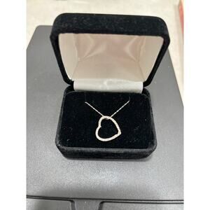 10K white gold necklace with Diamonds heart